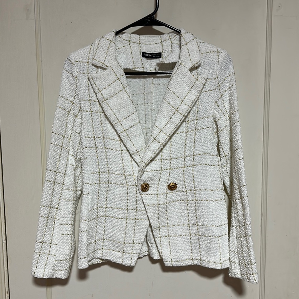 White and gold plaid blazer - very beautiful